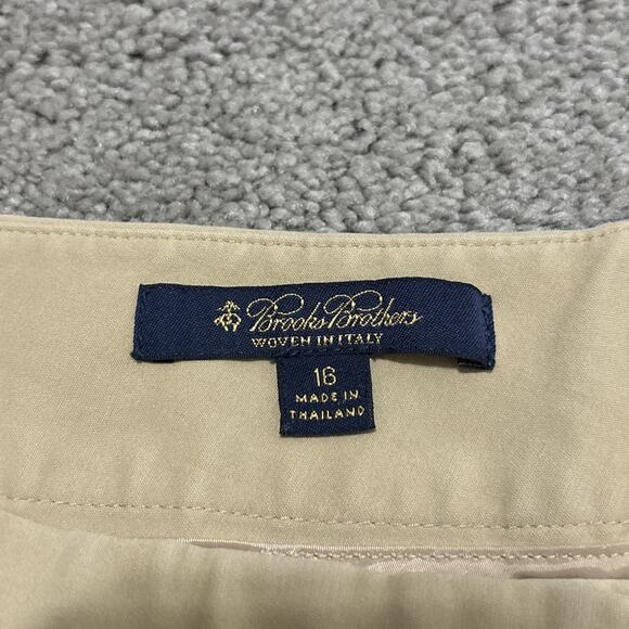 Brooks Brothers Advantage Chino Womens Khaki Shorts Size 16 - Picture 3 of 5